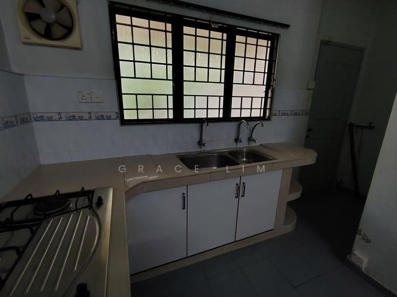 Rumah Teres 2-Tingkat untuk Disewa di Kampung Lapan (Melaka City) - Grace Lim - Kitchen - PropertyGuru.com.my