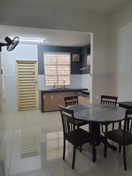 Rumah Teres 2-Tingkat untuk Dijual di Kemuning Utama (Shah Alam) - Pinky Liaw - Kitchen - PropertyGuru.com.my