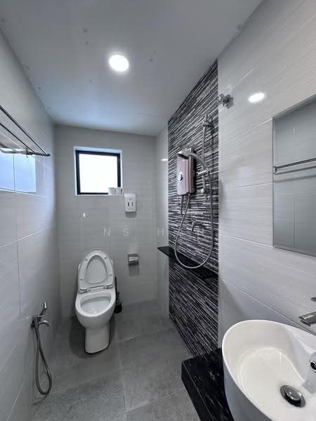 Shop / Office for Sale in Plaza Mahkota (Melaka) - NS Han - PropertyGuru.com.my