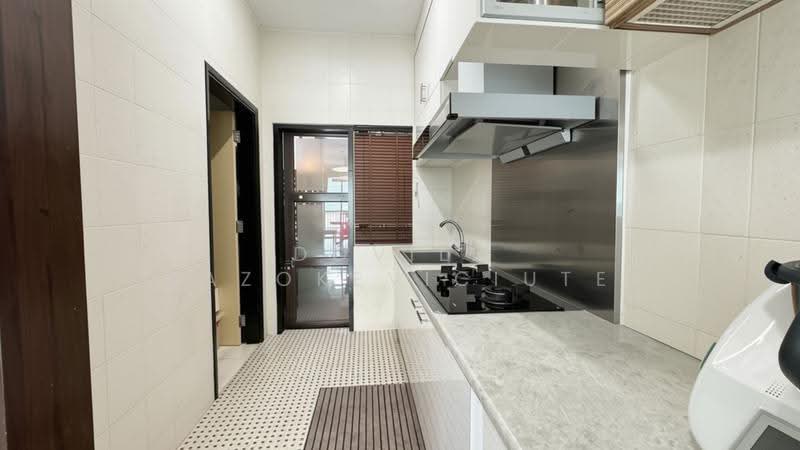 Condominium for Sale at Armanee Terrace - Dovile Kazokeviciute - Kitchen - PropertyGuru.com.my