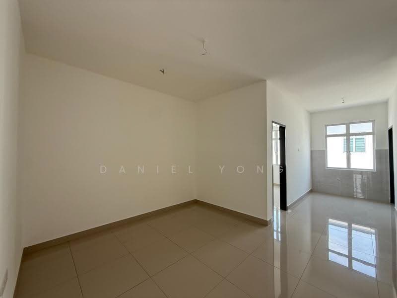 2-storey Terraced House for Sale in Bandar Dato Onn (Tebrau) - Daniel Yong - Living Room - PropertyGuru.com.my