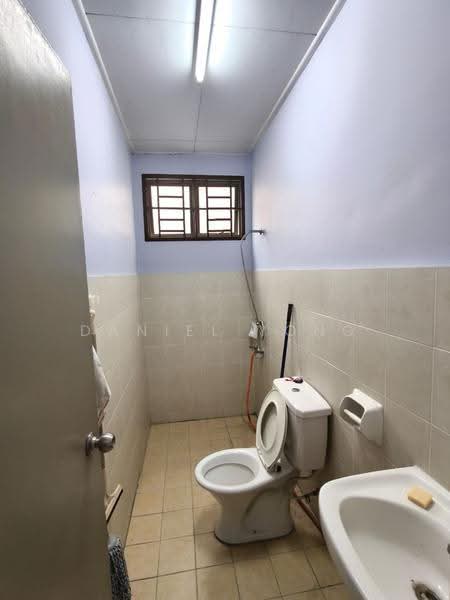 1-storey Terraced House for Sale in Ulu Tiram (Johor) - Daniel Yong - Bathroom - PropertyGuru.com.my