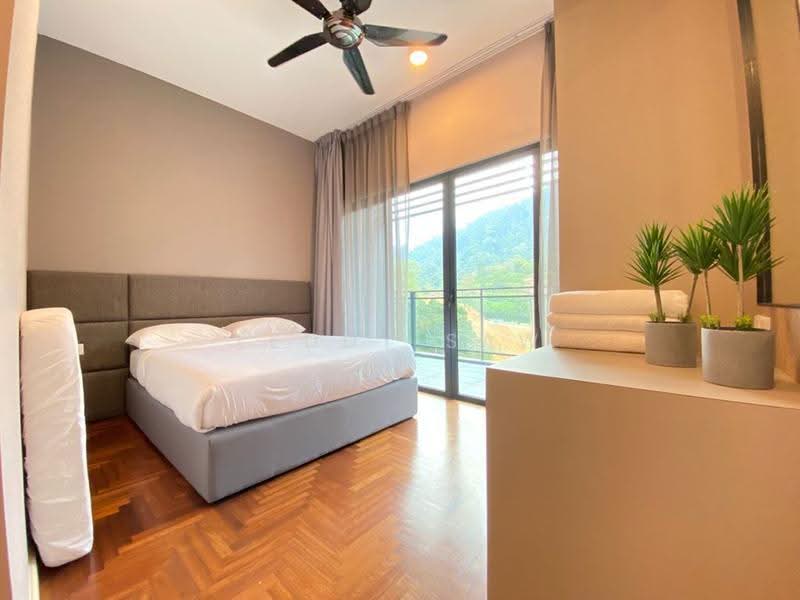 Kediaman Servis untuk Dijual di Vista Residences - Teddy Saw - Bedroom - PropertyGuru.com.my