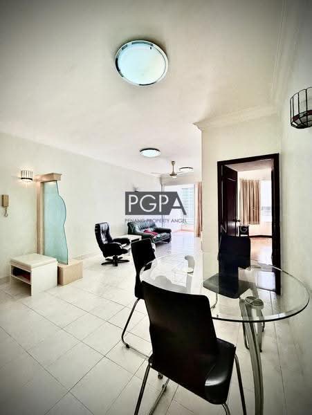 Kondominium untuk Dijual di Gurney Park Condominium - Cheryl Chng - Living Room - PropertyGuru.com.my