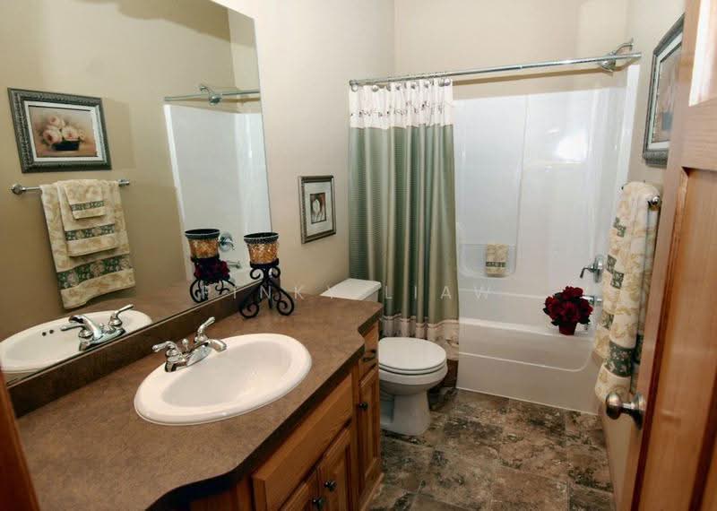Condominium for Sale at Lakes Condominiums / Pangsapuri Tasik - Pinky Liaw - Bathroom - PropertyGuru.com.my