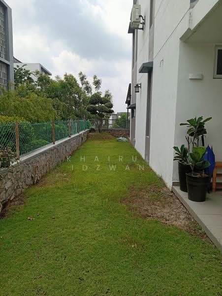 Semi-Detached House for Sale in Seremban 2 (Negeri Sembilan) - Khairul Idzwan - Exterior - PropertyGuru.com.my