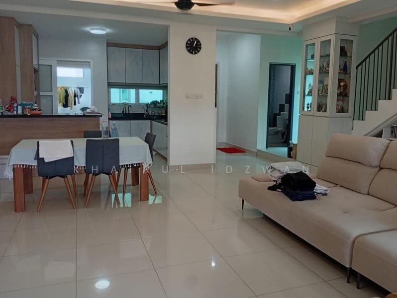 Semi-Detached House for Sale in Seremban 2 (Negeri Sembilan) - Khairul Idzwan - Living Room - PropertyGuru.com.my
