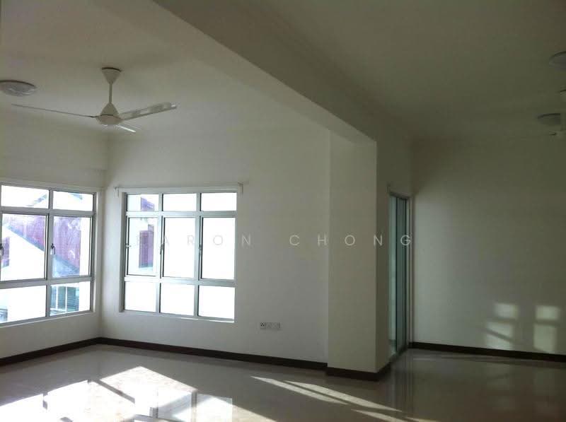 Pangsapuri untuk Disewa di Residensi Desamas - Earon Chong - Living Room - PropertyGuru.com.my
