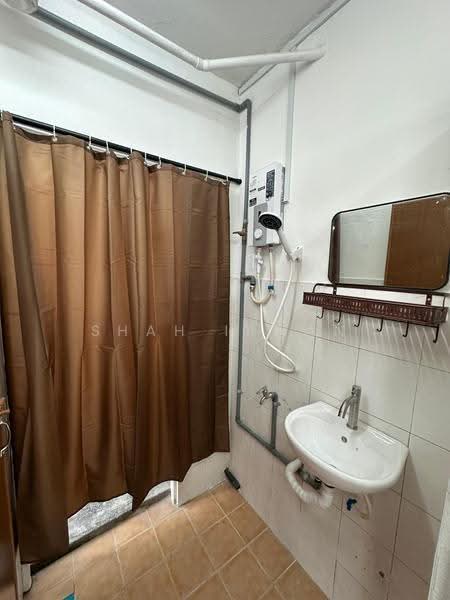 Apartment for Rent at Desa Mentari Apartment - Shah Irwan - Bathroom - PropertyGuru.com.my