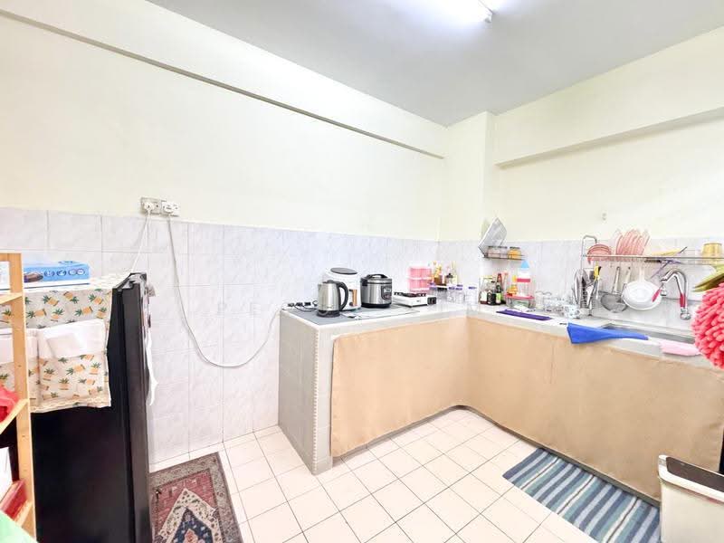 Apartment for Sale at Avenue Court - Peggy Lim - Kitchen - PropertyGuru.com.my