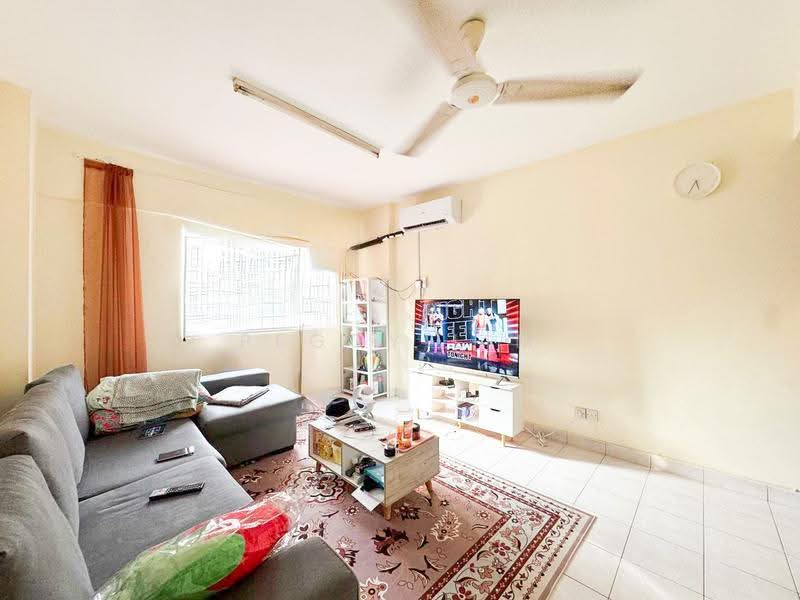 Apartment for Sale at Avenue Court - Peggy Lim - Living Room - PropertyGuru.com.my
