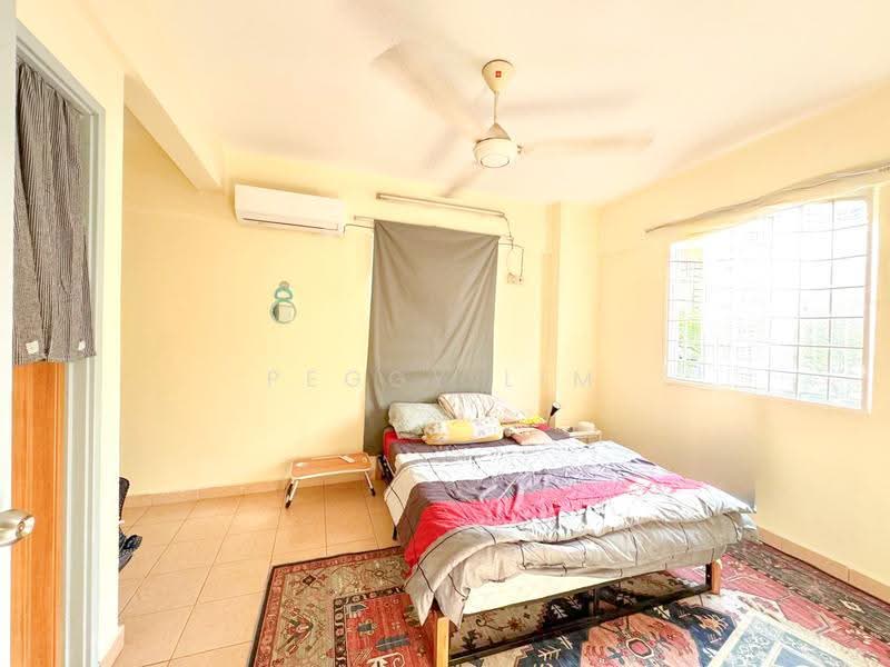 Apartment for Sale at Avenue Court - Peggy Lim - Bedroom - PropertyGuru.com.my