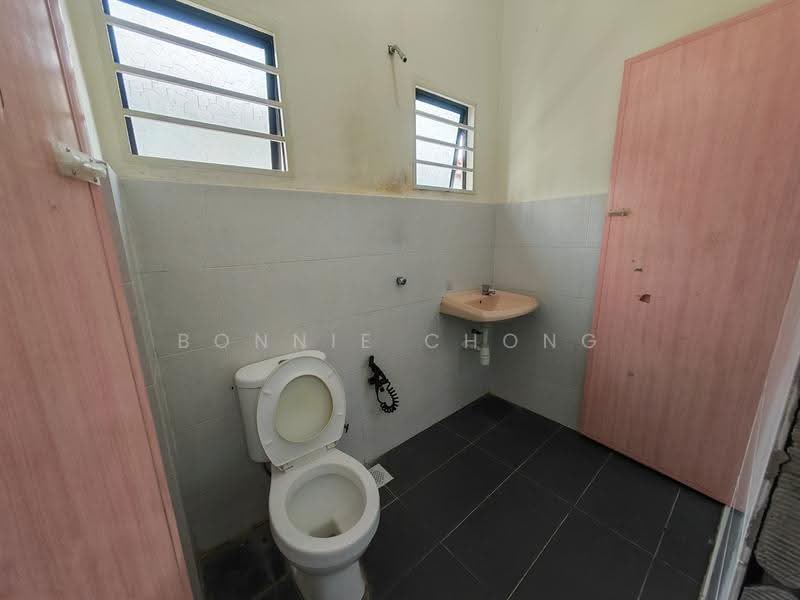 2-storey Terraced House for Rent in Kelana Jaya (Petaling Jaya) - Bonnie Chong - Bathroom - PropertyGuru.com.my