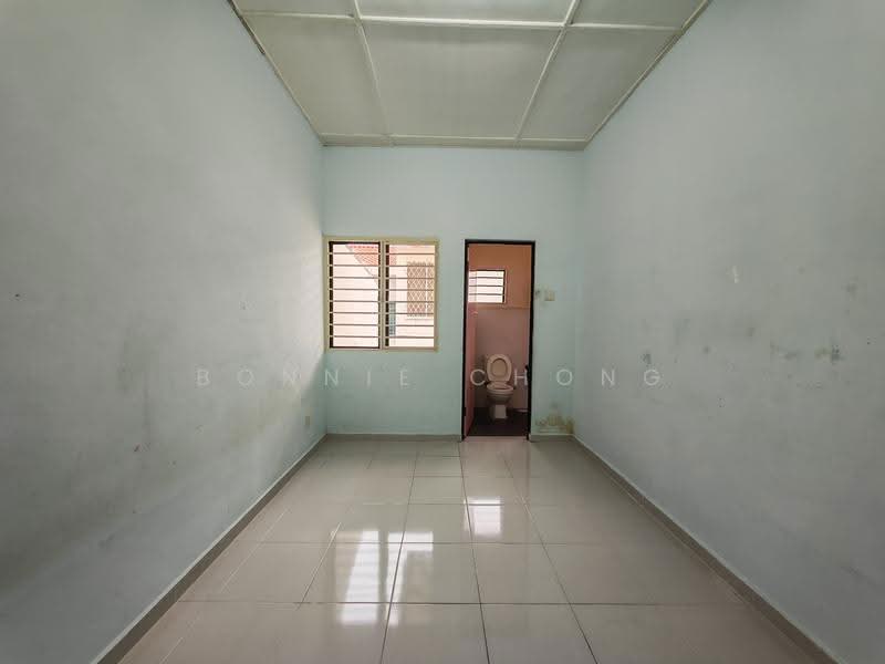 2-storey Terraced House for Rent in Kelana Jaya (Petaling Jaya) - Bonnie Chong - Bathroom - PropertyGuru.com.my