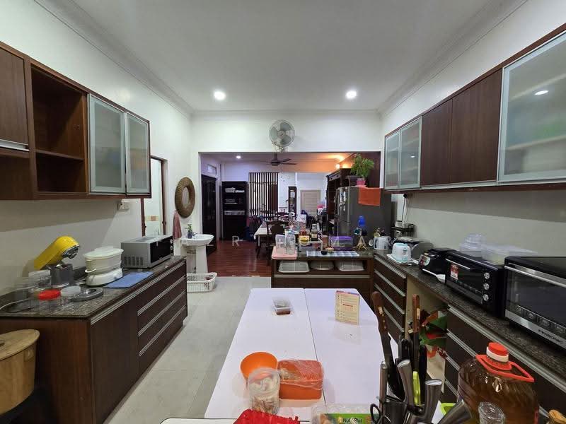 2-storey Terraced House for Sale in Bukit Jelutong (Shah Alam) - Fazri Omar - PropertyGuru.com.my