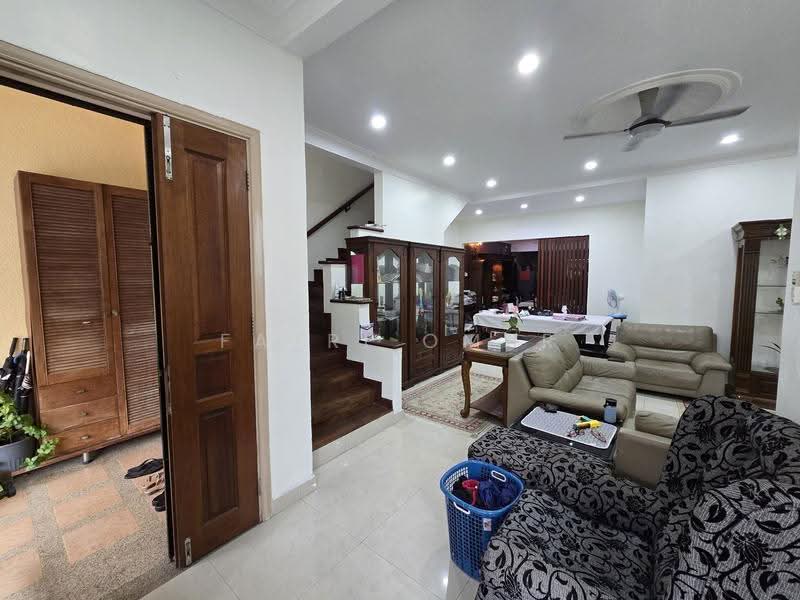 2-storey Terraced House for Sale in Bukit Jelutong (Shah Alam) - Fazri Omar - PropertyGuru.com.my