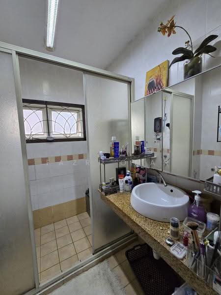 2-storey Terraced House for Sale in Bukit Jelutong (Shah Alam) - Fazri Omar - PropertyGuru.com.my