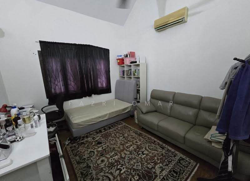 2-storey Terraced House for Sale in Bukit Jelutong (Shah Alam) - Fazri Omar - PropertyGuru.com.my