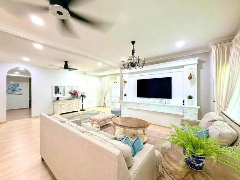 Rumah Teres 2-Tingkat untuk Dijual di Taman Mutiara Rini (Skudai) - Coco Lee - Living Room - PropertyGuru.com.my