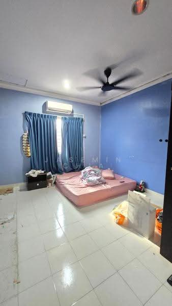 2.5-storey Terraced House for Sale in Laman Rimbunan (Kepong) - Jasemin Chia - Bedroom - PropertyGuru.com.my