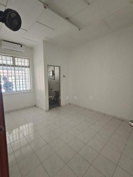 Rumah Teres 1-Tingkat untuk Disewa di Taman Puteri Wangsa (Ulu Tiram) - Vivian Q - PropertyGuru.com.my