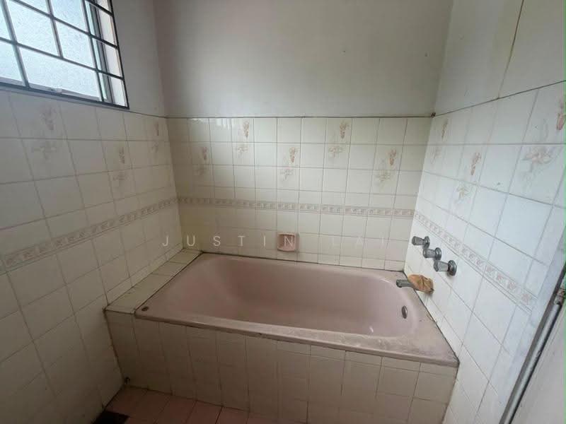 Rumah Teres 2-Tingkat untuk Dijual di Bandar Sri Damansara (Selangor) - Justin Lai - Bathroom - PropertyGuru.com.my