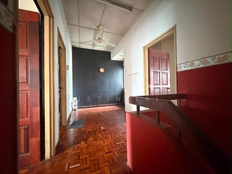 Rumah Teres 2-Tingkat untuk Dijual di Bandar Sri Damansara (Selangor) - Justin Lai - Corridor - PropertyGuru.com.my