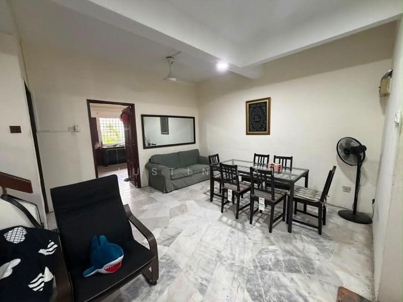 Rumah Teres 2-Tingkat untuk Dijual di Bandar Sri Damansara (Selangor) - Justin Lai - Living Room - PropertyGuru.com.my