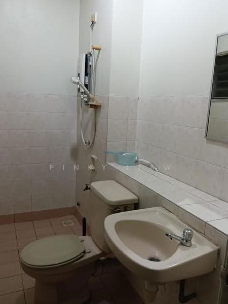 2-storey Terraced House for Sale in Usj 22 (Subang Jaya) - Pinky Liaw - Bathroom - PropertyGuru.com.my