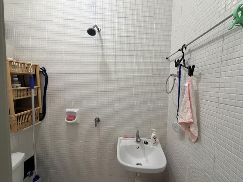 Kediaman Servis untuk Dijual di The Sky Executive Suites - Freya Gan - PropertyGuru.com.my