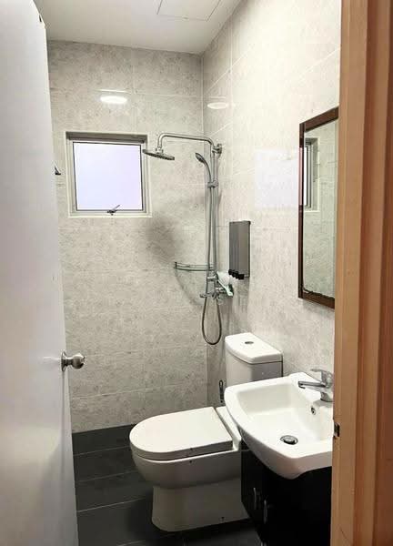 Kediaman Servis untuk Dijual di Mayfair - Alvin Seah - Bathroom - PropertyGuru.com.my
