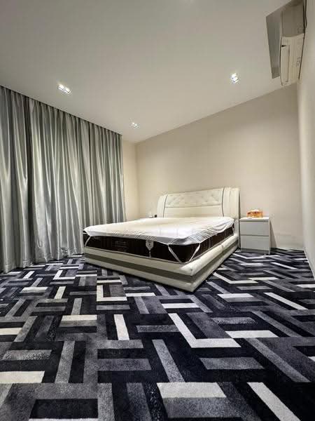 Kediaman Servis untuk Dijual di D'Summit Residences - Ken Liew - Bedroom - PropertyGuru.com.my