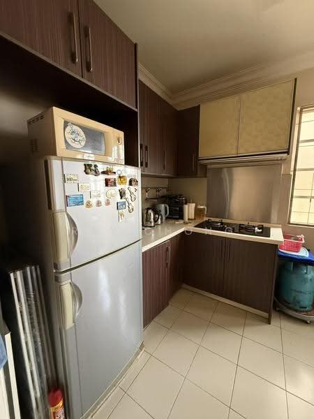 Kondominium untuk Dijual di Vista Tasik - Ray Chong - Kitchen - PropertyGuru.com.my