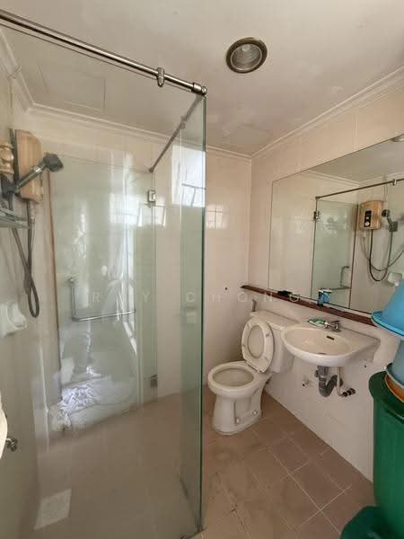 Kondominium untuk Dijual di Vista Tasik - Ray Chong - Bathroom - PropertyGuru.com.my