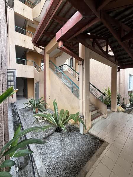 Kondominium untuk Dijual di Vista Tasik - Ray Chong - Exterior - PropertyGuru.com.my