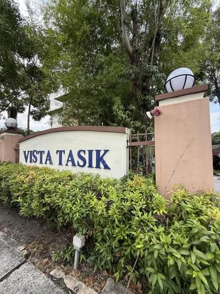 Kondominium untuk Dijual di Vista Tasik - Ray Chong - Exterior - PropertyGuru.com.my