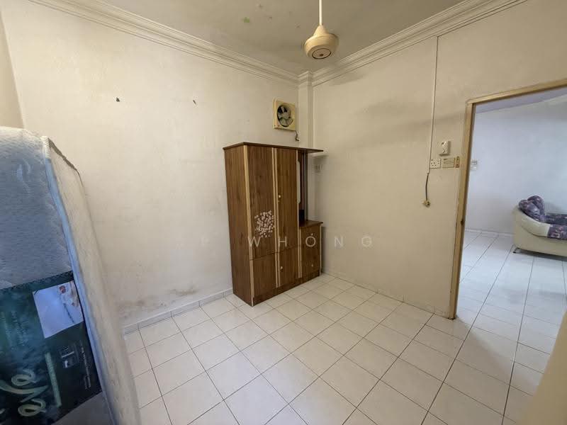 Pangsapuri untuk Dijual di Taman Pandan Apartment - SP Whong - Interior - PropertyGuru.com.my