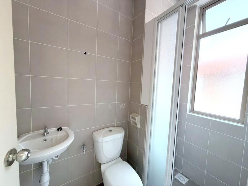 2-storey Terraced House for Rent in Goodview Heights (Kajang) - Kew . - Bathroom - PropertyGuru.com.my