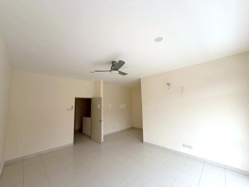 2-storey Terraced House for Rent in Goodview Heights (Kajang) - Kew . - Living Room - PropertyGuru.com.my