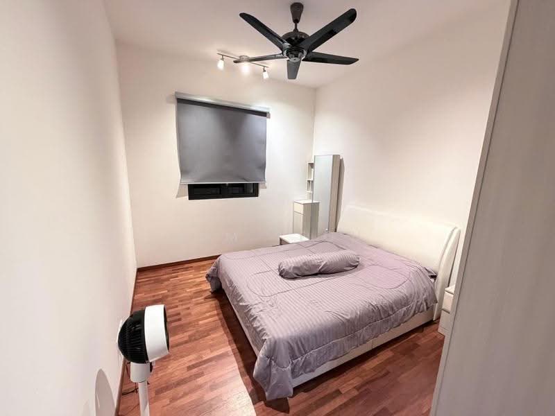 Kediaman Servis untuk Dijual di The Tamarind - Sam Yeoh - Bedroom - PropertyGuru.com.my