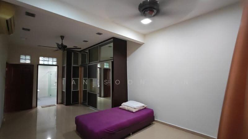 2-storey Terraced House for Sale in Taman Lucky (Bangsar) - Tian Soon Tan - Bedroom - PropertyGuru.com.my