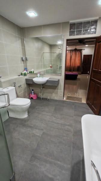 2-storey Terraced House for Sale in Taman Lucky (Bangsar) - Tian Soon Tan - Bathroom - PropertyGuru.com.my