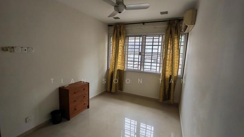 2-storey Terraced House for Sale in Taman Lucky (Bangsar) - Tian Soon Tan - Bedroom - PropertyGuru.com.my
