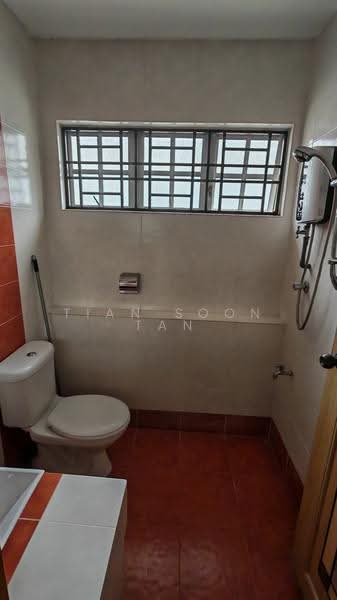 2-storey Terraced House for Sale in Taman Lucky (Bangsar) - Tian Soon Tan - Bathroom - PropertyGuru.com.my