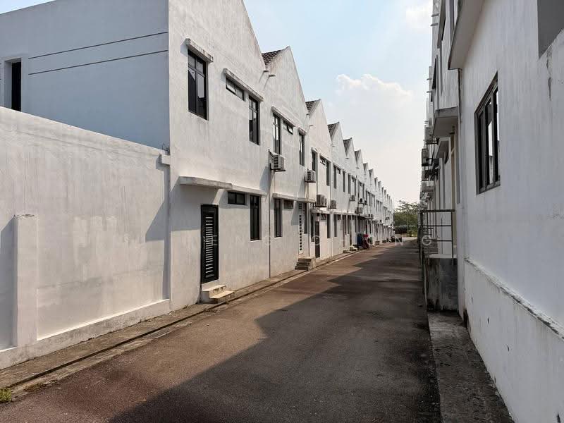 2-storey Terraced House for Sale in Taman Bestari Perdana (Pasir Gudang) - Fu Heng Chong - Exterior - PropertyGuru.com.my