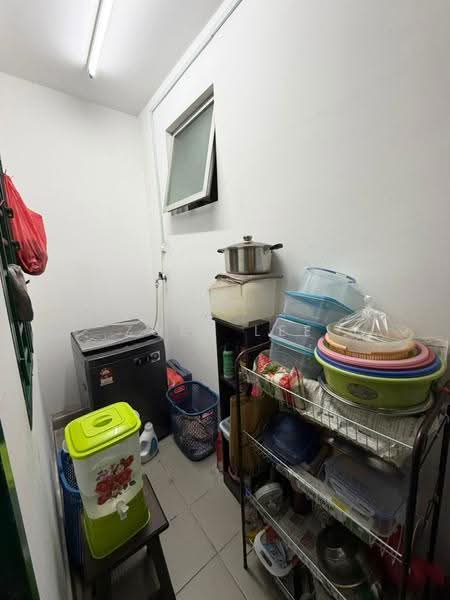 Kediaman Servis untuk Dijual di D'Ambience Residences (Pangsapuri Ikatan Flora) - Zoey Lee - Interior - PropertyGuru.com.my
