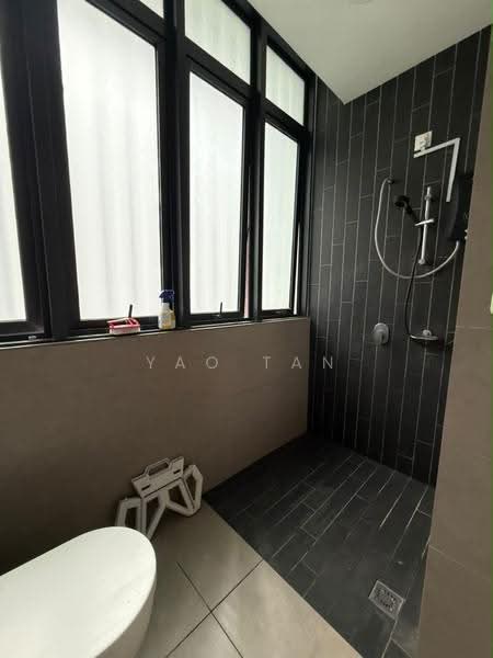 Service Residence for Sale at H2O Residences - Yao Tan - Bathroom - PropertyGuru.com.my