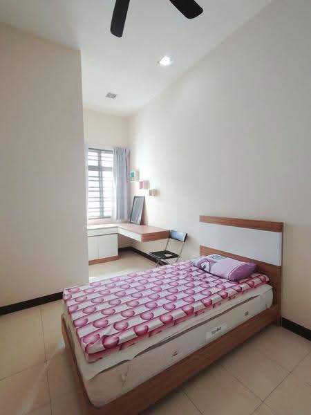 Rumah Teres 2-Tingkat untuk Dijual di Kempas Utama (Tebrau) - Coco Lee - Bedroom - PropertyGuru.com.my
