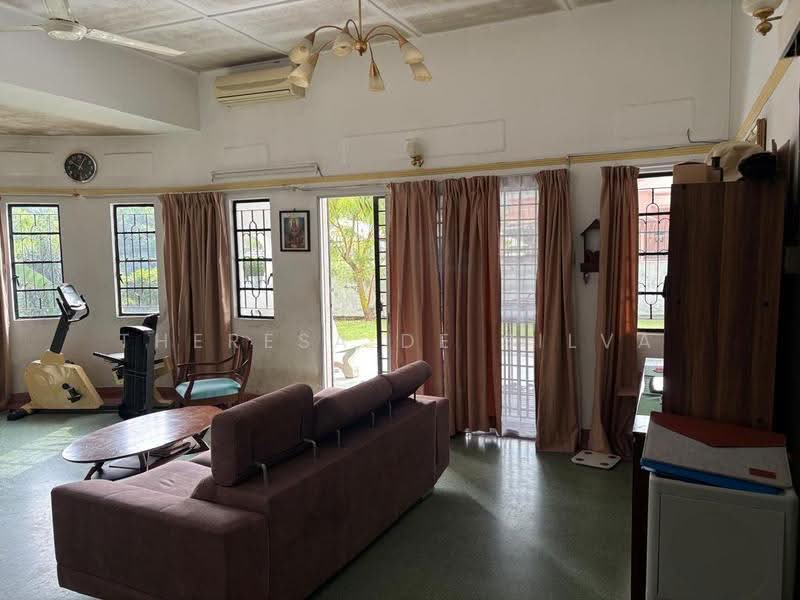Bungalow House untuk Dijual di Petaling Jaya (Selangor) - Theresa De Silva - Living Room - PropertyGuru.com.my