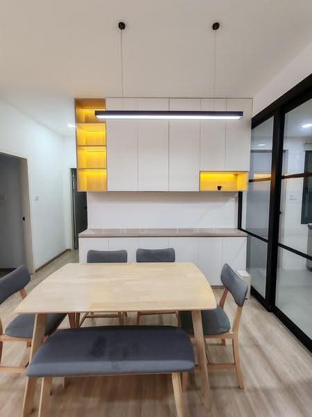 Service Residence for Rent at Vantage @ Tamu - Jeno Tan - Dining Room - PropertyGuru.com.my